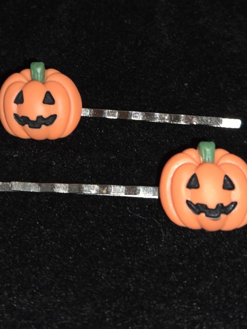 2 PUMPKIN BOBBY-PINS